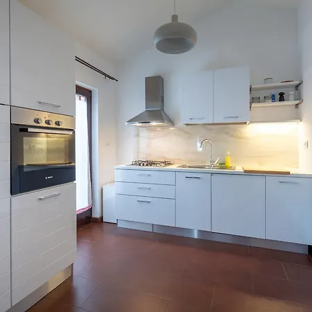 Michelle Apartment *